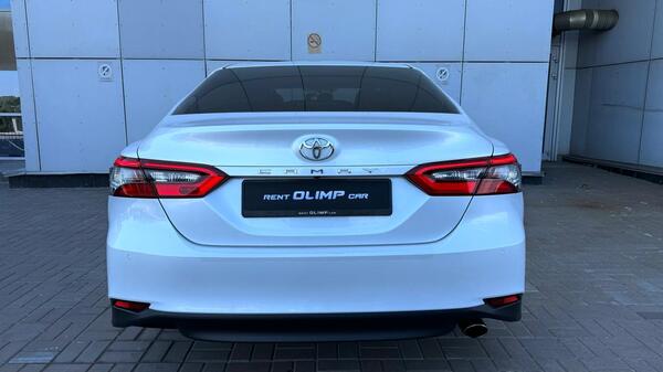 Toyota Camry 75