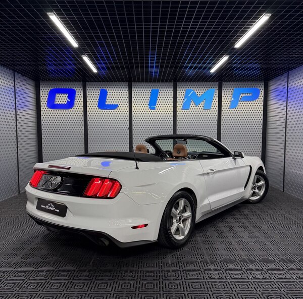 Ford Mustang Cabrio