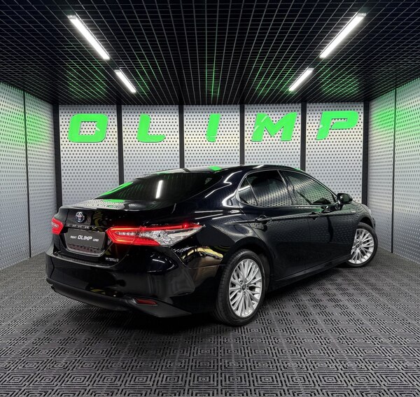 Toyota Camry 70 Hybrid