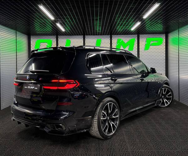 BMW X7 M50I