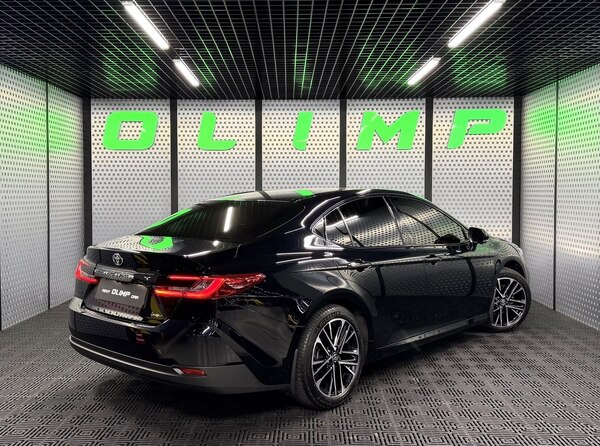 Toyota Camry 80 Hybrid Premium