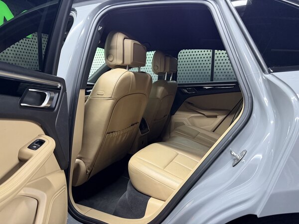 Porsche Macan S